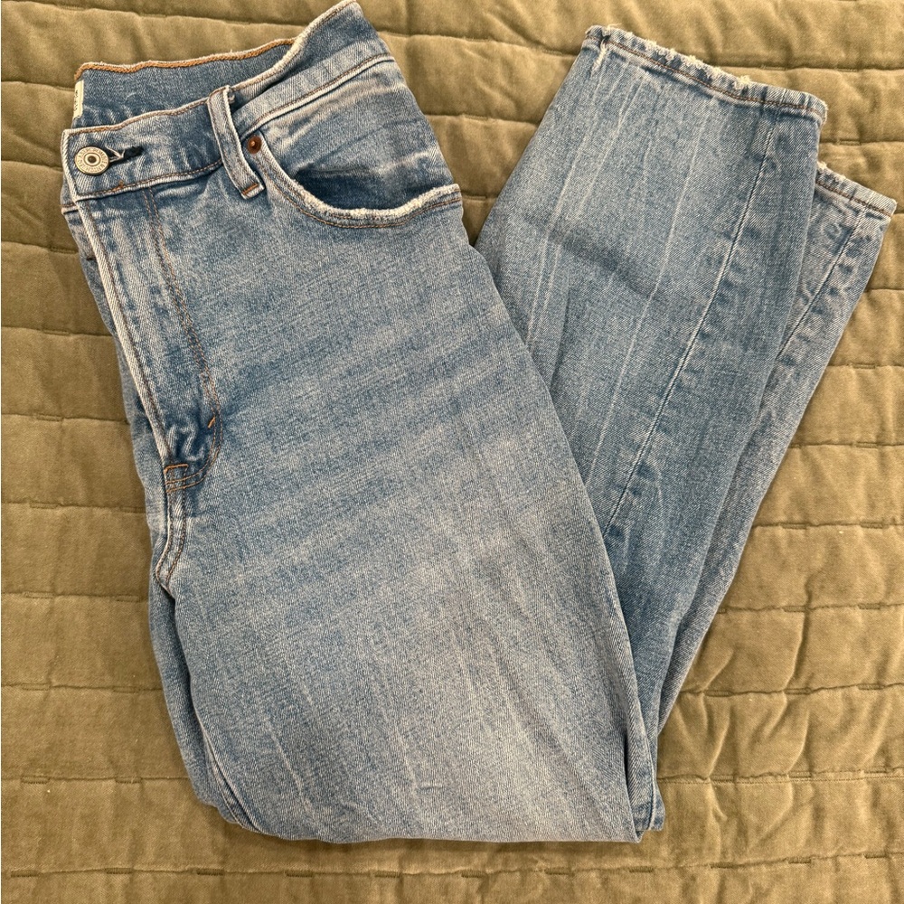 Abercrombie and Fitch Mom jeans 28S